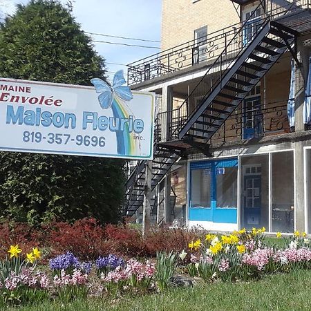 Mhotel Domaine L'Envolee- Maison Fleurie Victoriaville Eksteriør billede