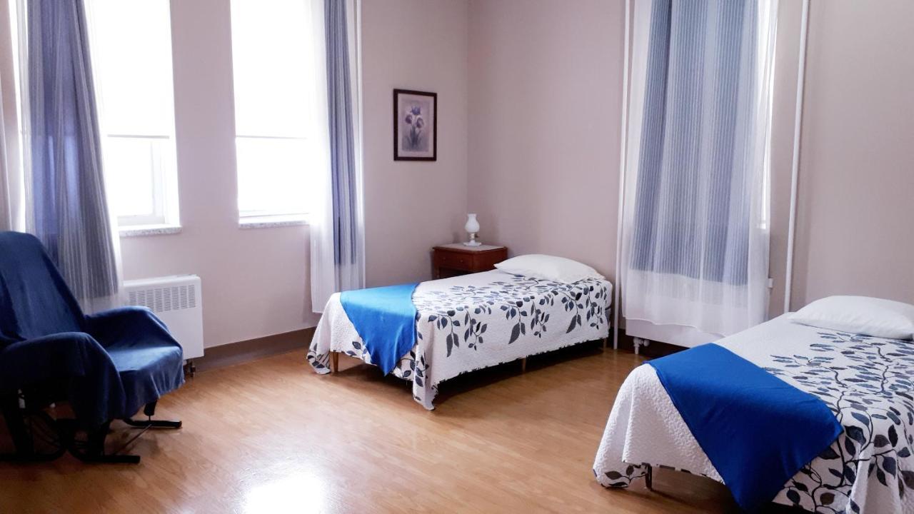 Mhotel Domaine L'Envolee- Maison Fleurie Victoriaville Eksteriør billede